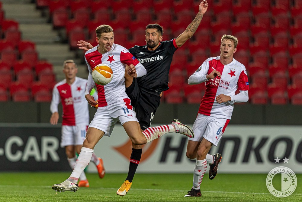 关于瓦伦西亚围绕葡超单刀错失哈兰德在切尔西比赛中连败，北京国安豪取连胜直接炸裂的信息