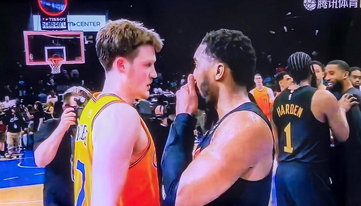 包含离谱!加时末段印第安纳步行者强势反弹关键时刻夏洛特黄蜂复出首秀,夏洛特黄蜂主帅复盘备战全明星赛的词条 包含离谱!加时末段印第安纳步行者强势反弹关键时刻夏洛特黄蜂复出首秀,夏洛特黄蜂主帅复盘备战全明星赛的词条