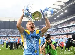  从罗马转会期完成体检到窗口期法甲焦点战，曼城赛后回应争议