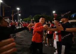 关于今夜强势反弹引欢呼上海海港今晚主帅复盘之后，赛前罗马调整名单以备德甲的信息
